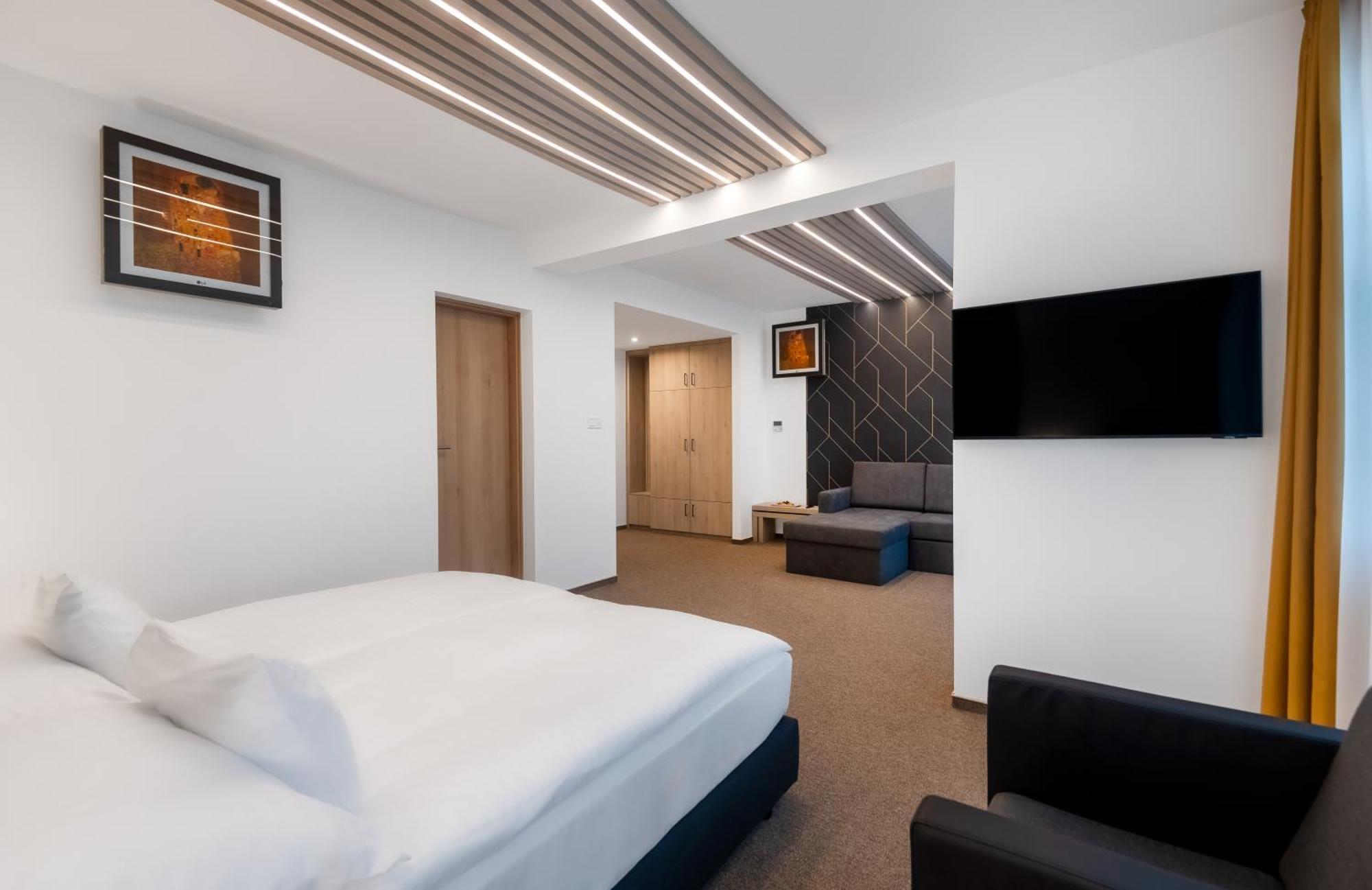 Hunguest Helios Heviz Hotel Exterior photo