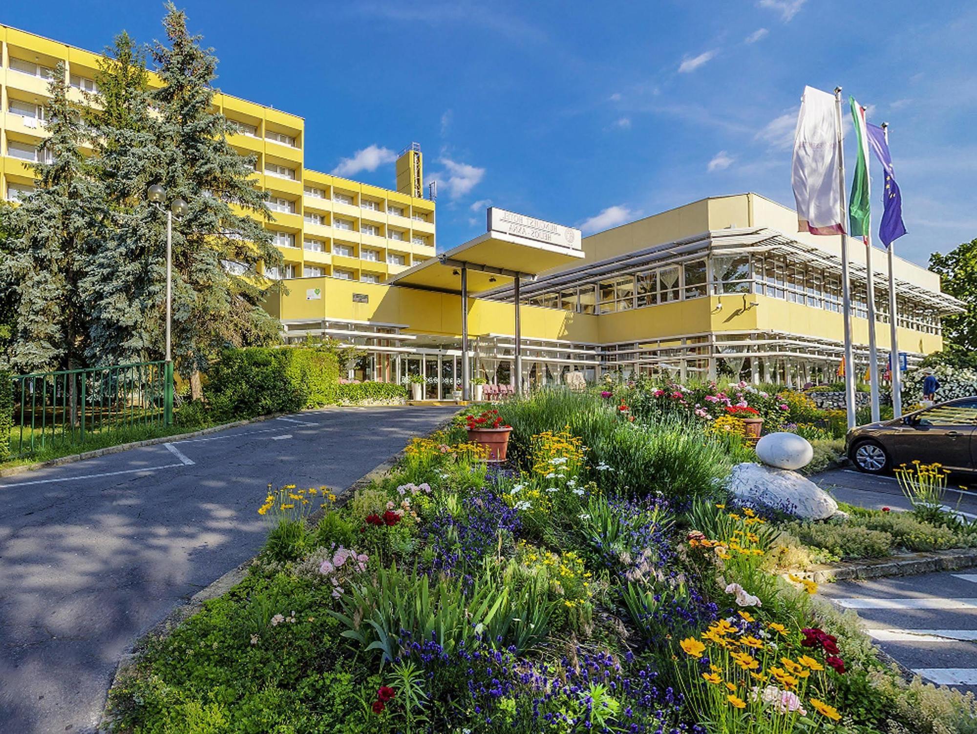 Hunguest Helios Heviz Hotel Exterior photo